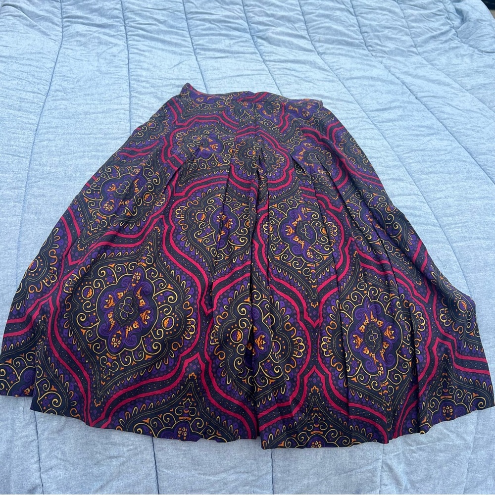 Vintage Autograph American Clothing Dark Print Pleated Mini Skirt Size 9/10